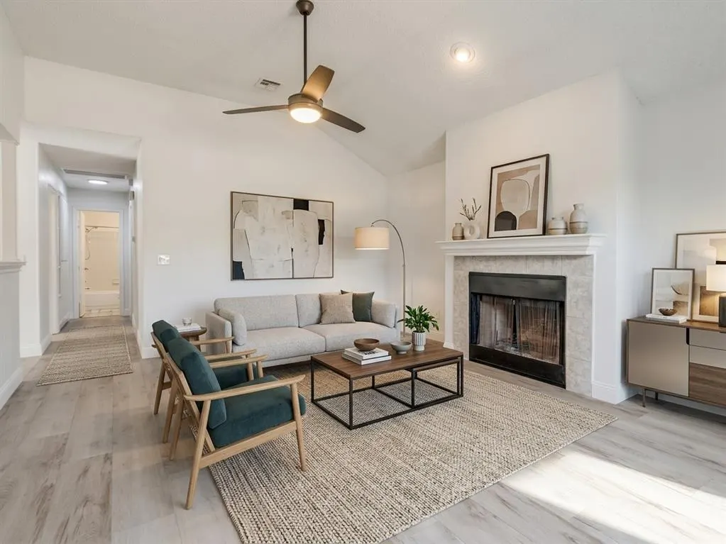 Photo 2 — 3209 Bismarc Lane, Norman, OK 73072