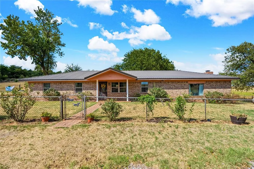 Front exterior — 30110 County Road 1240 Road, Pocasset, OK 73079