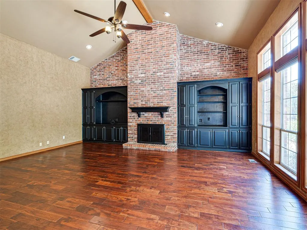Photo 12 — 8925 Oakmont Drive, Oklahoma City, OK 73131