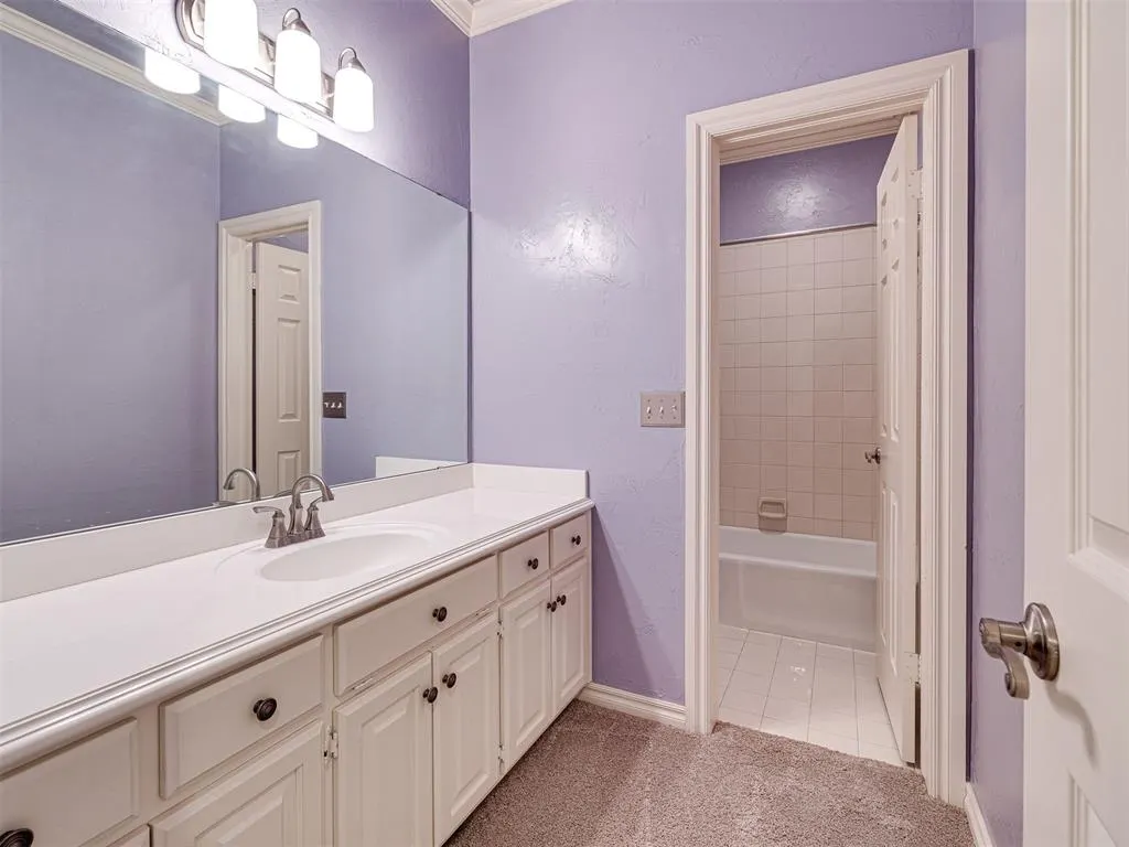 Photo 27 — 8925 Oakmont Drive, Oklahoma City, OK 73131