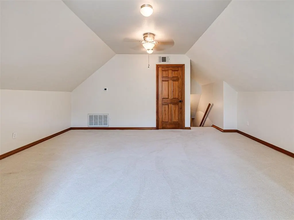 Photo 38 — 8925 Oakmont Drive, Oklahoma City, OK 73131