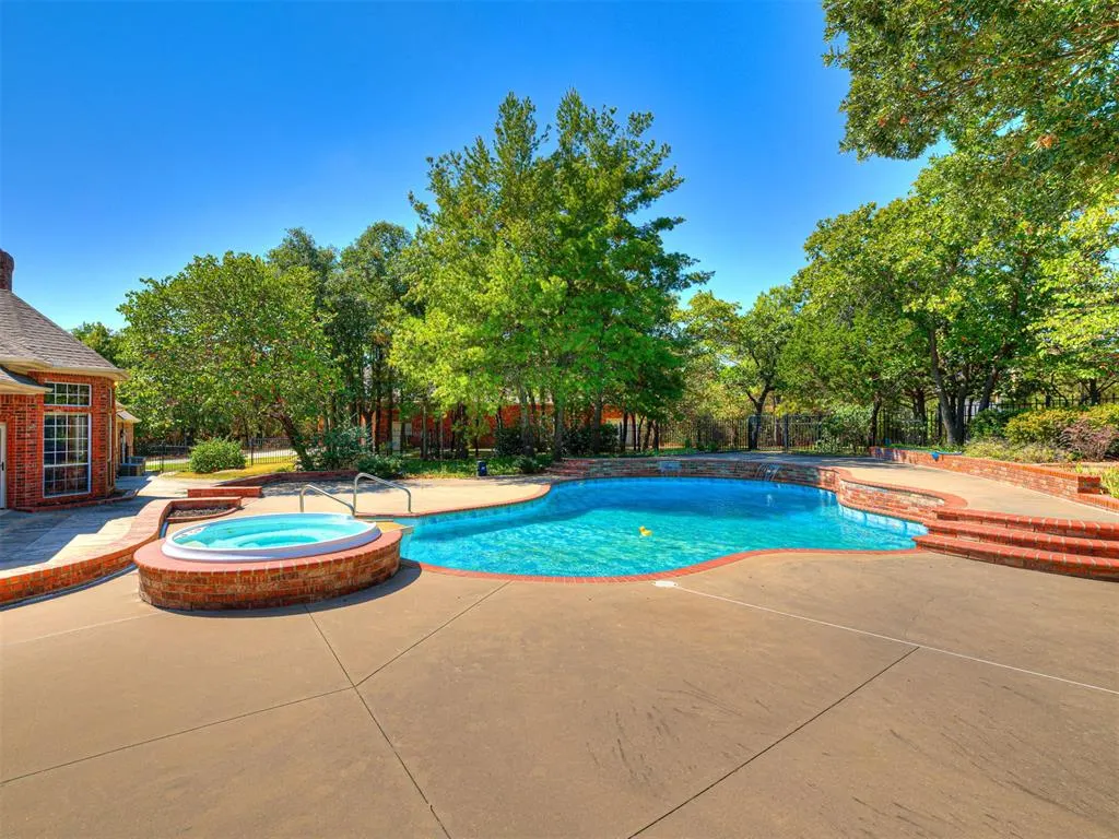 Photo 40 — 8925 Oakmont Drive, Oklahoma City, OK 73131