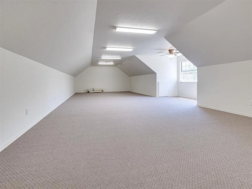 Photo 48 — 8925 Oakmont Drive, Oklahoma City, OK 73131