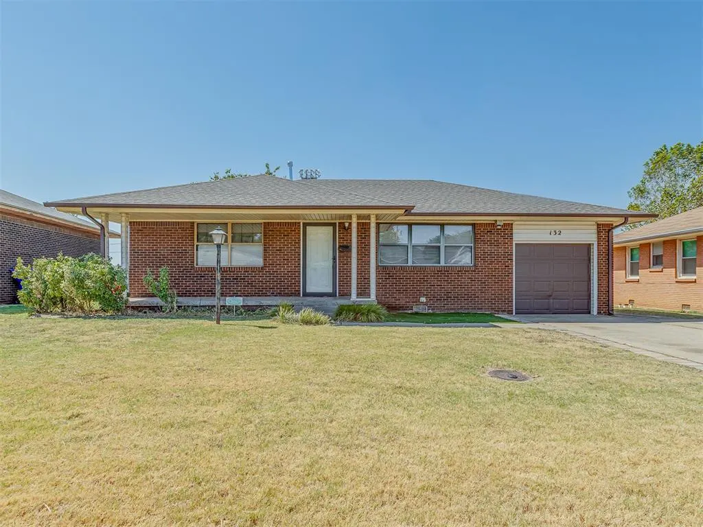 Photo 3 — 132 E Jarman Drive, Oklahoma City, OK 73110