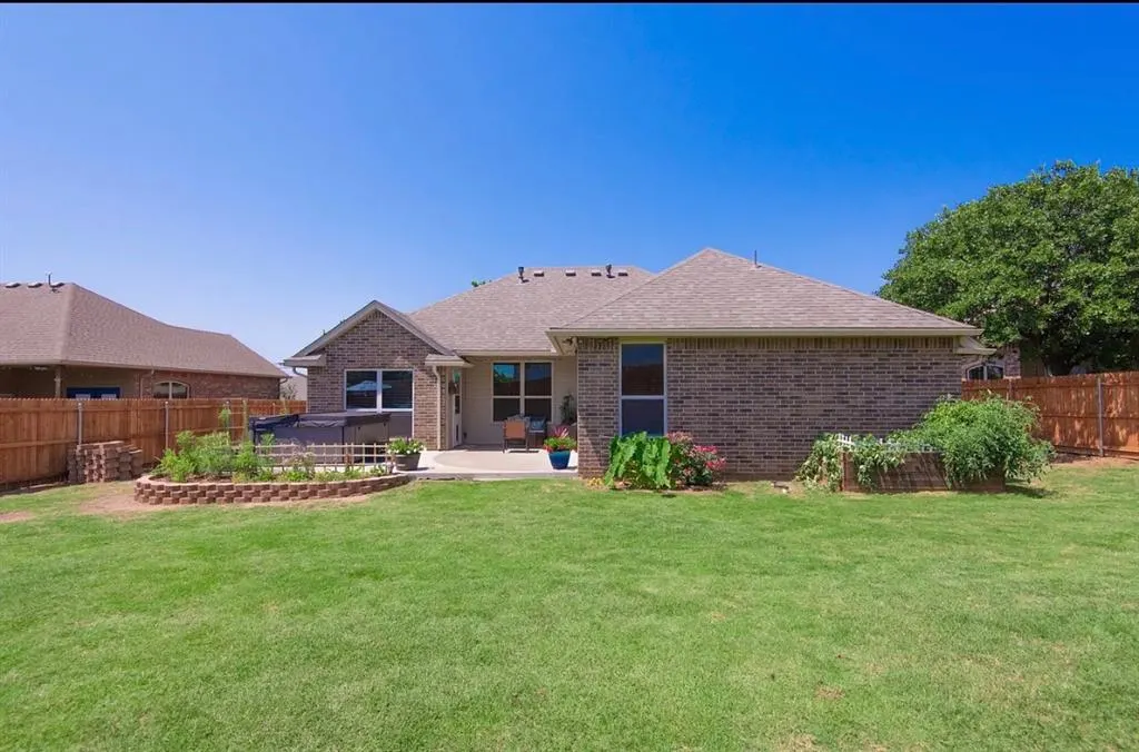 Photo 26 — 556 Montana Street, Jones, OK 73049