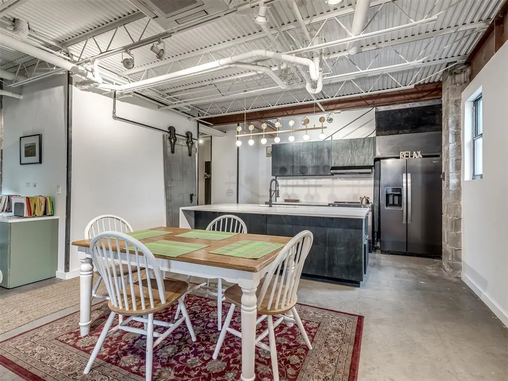 Photo 11 — 915 NW 7th Street 204, Oklahoma City, OK 73106