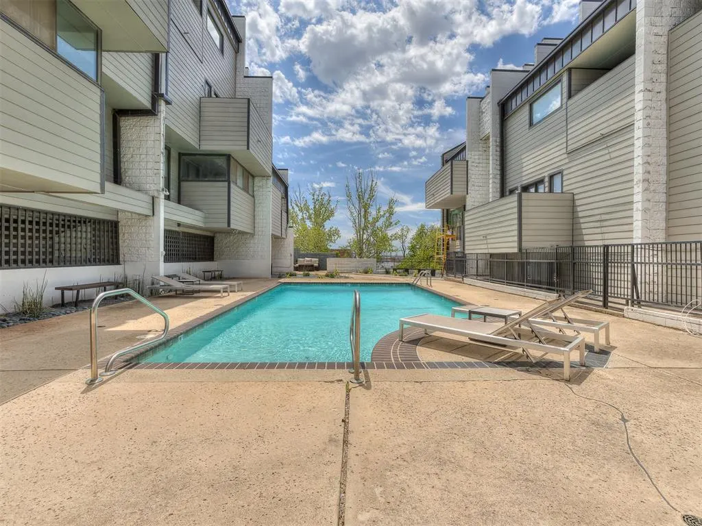 Photo 46 — 915 NW 7th Street 204, Oklahoma City, OK 73106