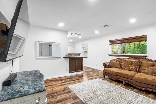 Photo 5 — 1138 E Alice Street, Shawnee, OK 74801