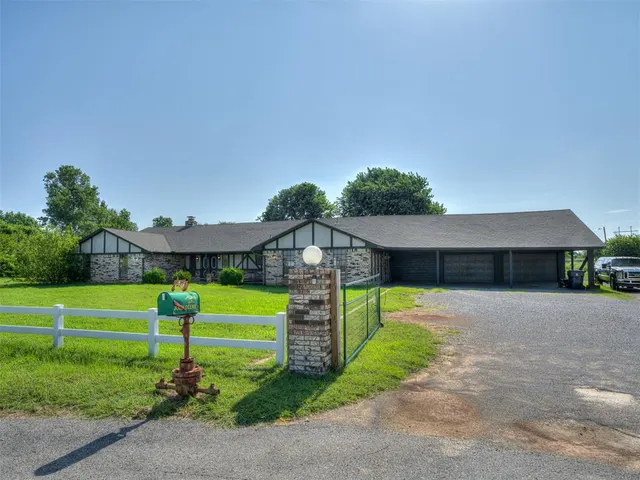 Photo 5 — 600 Rancho Estates Boulevard, Yukon, OK 73099