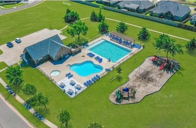 Photo 42 — 5409 NW 159th Street, Edmond, OK 73013