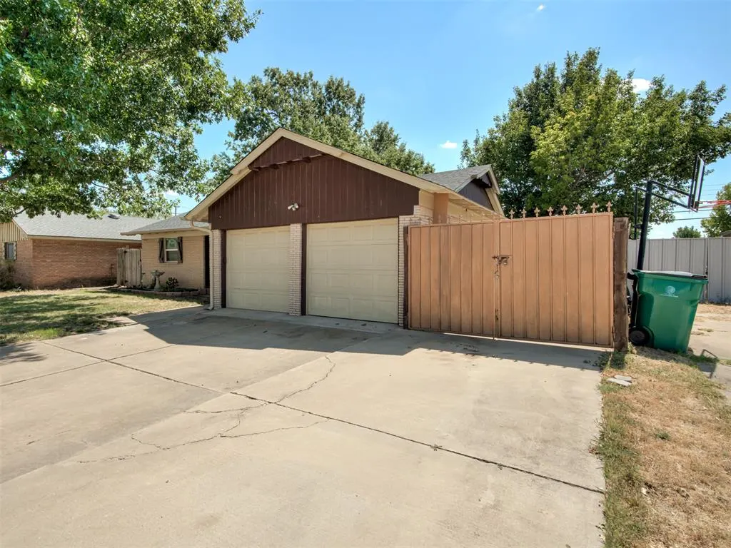 Photo 4 — 4308 NW 54th Street, Oklahoma City, OK 73112