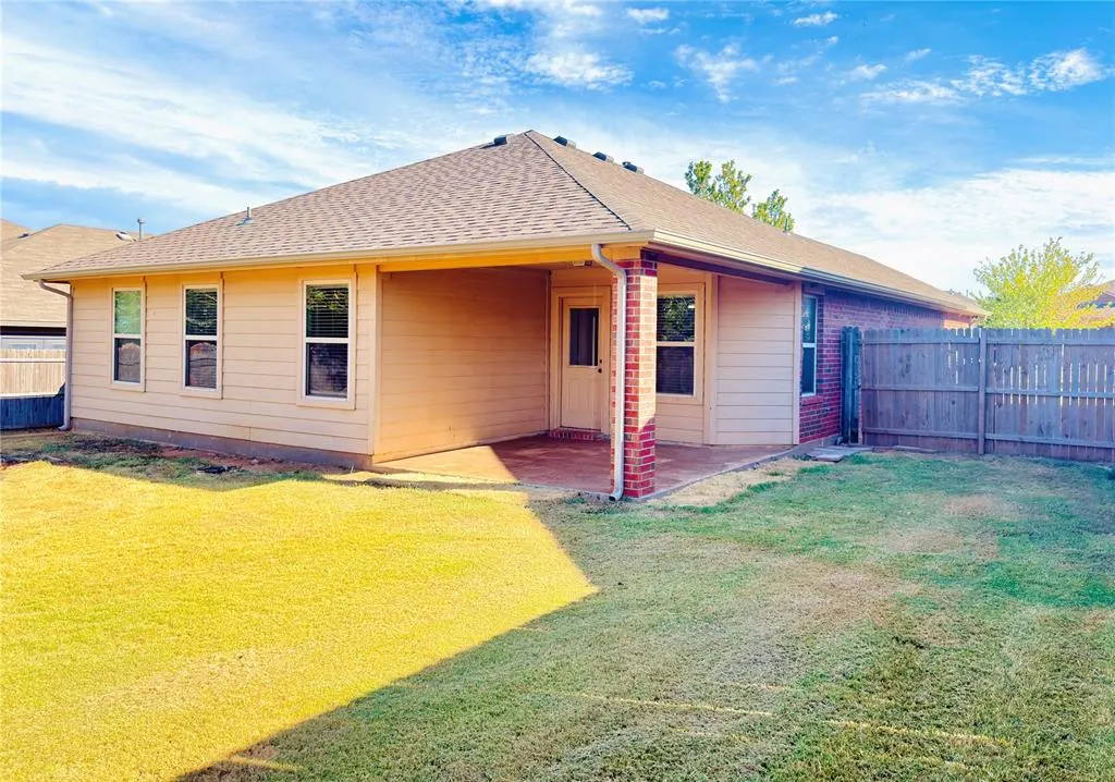 Photo 42 — 11237 NW 97th Street, Yukon, OK 73099
