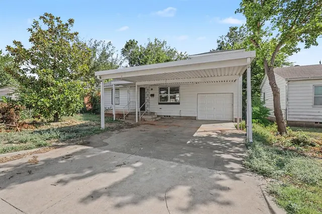 Photo 2 — 1720 SW 18th Street, Oklahoma City, OK 73108