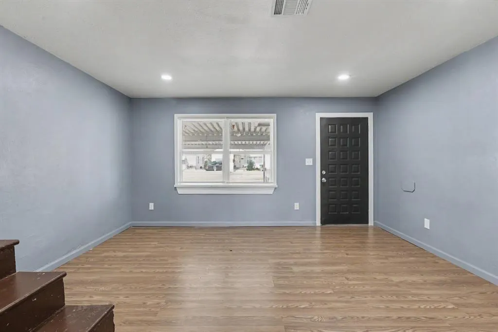 Photo 4 — 1720 SW 18th Street, Oklahoma City, OK 73108