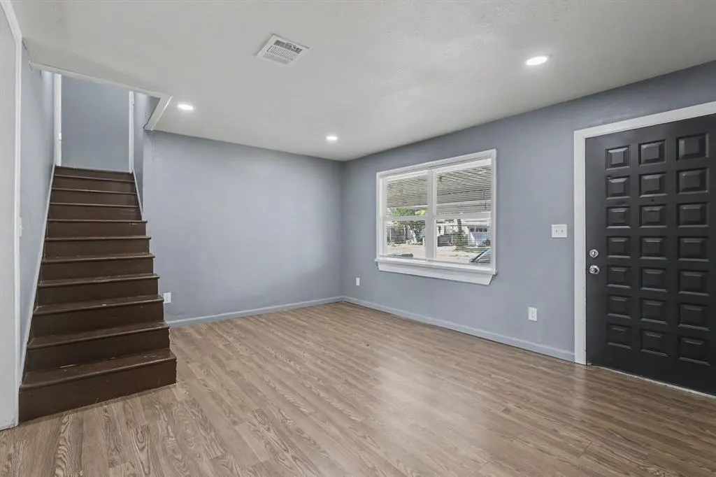 Photo 5 — 1720 SW 18th Street, Oklahoma City, OK 73108