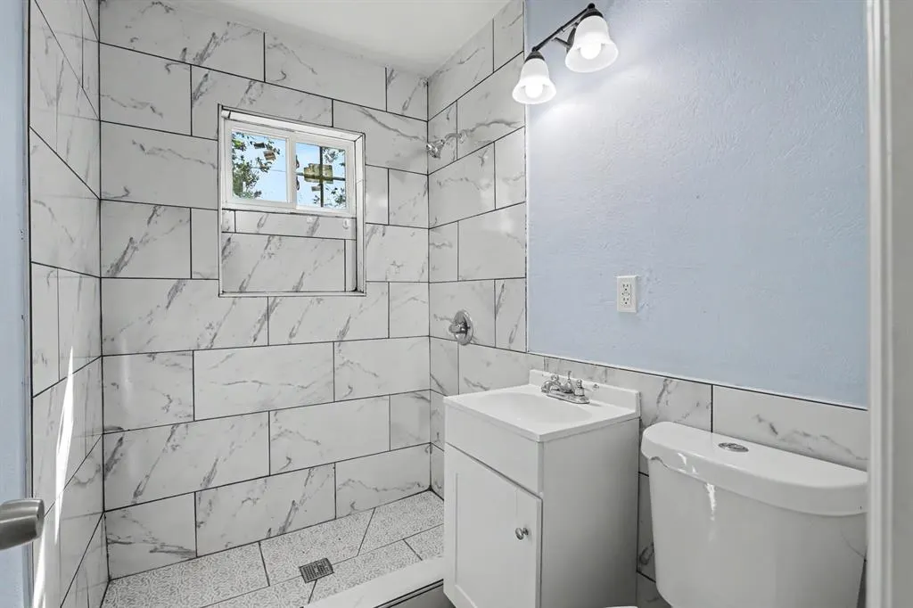 Photo 13 — 1720 SW 18th Street, Oklahoma City, OK 73108