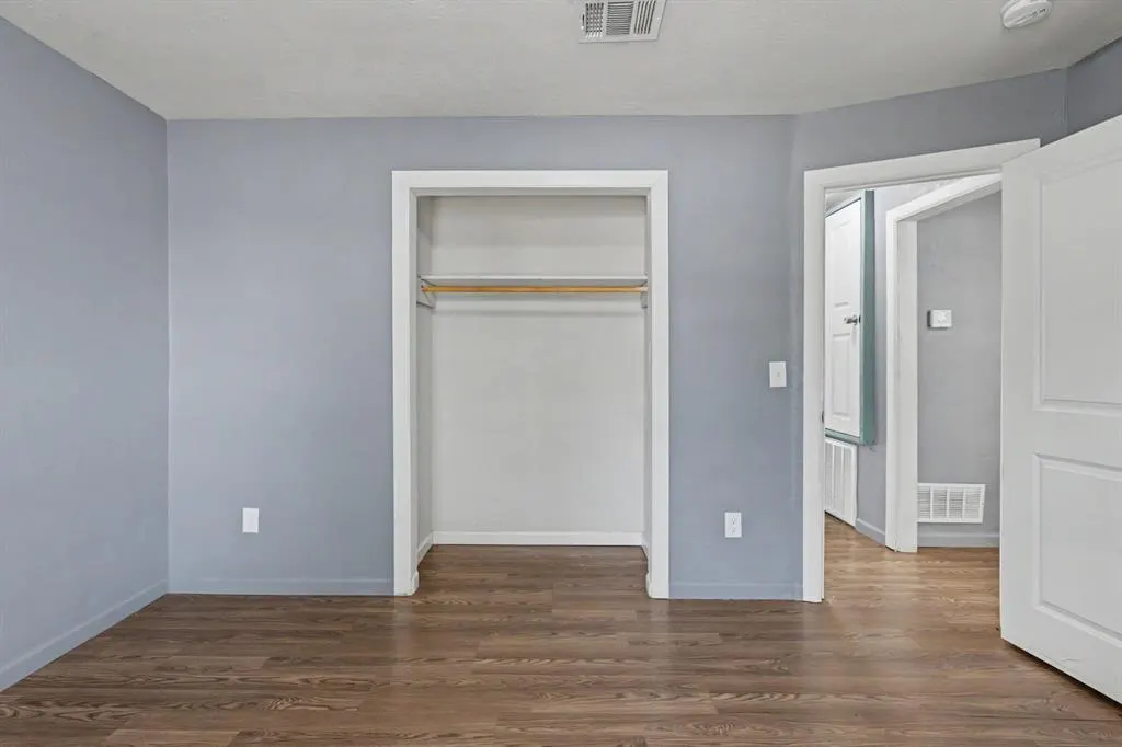 Photo 15 — 1720 SW 18th Street, Oklahoma City, OK 73108