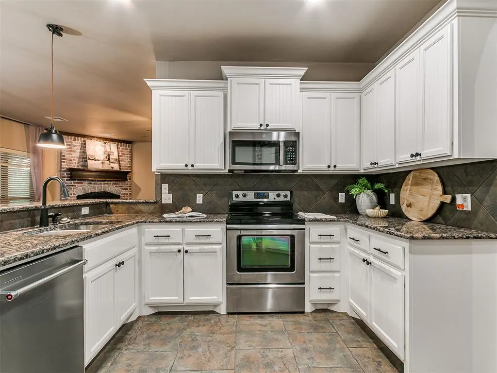 Photo 18 — 14573 Ashwood Court, Edmond, OK 73025
