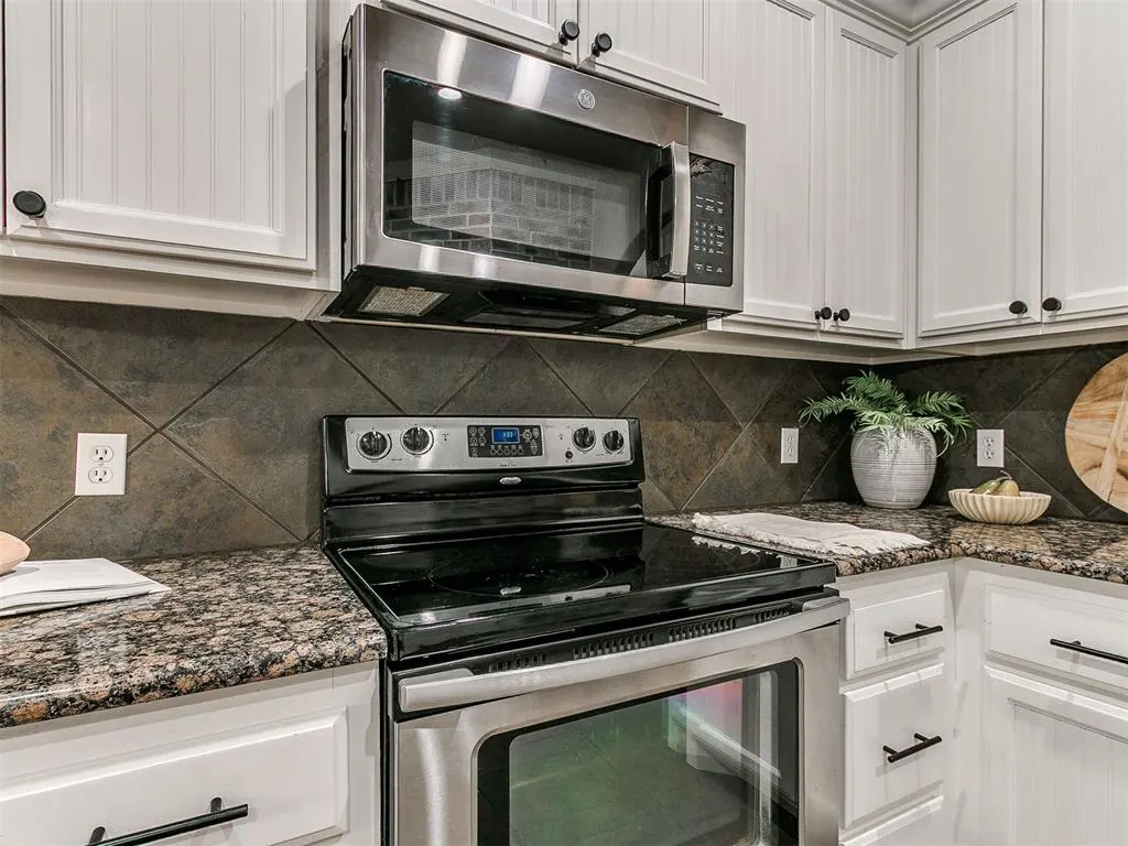Photo 19 — 14573 Ashwood Court, Edmond, OK 73025