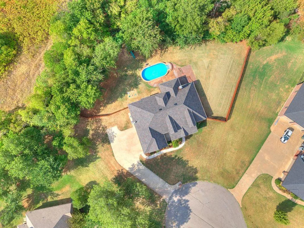 Photo 2 — 14573 Ashwood Court, Edmond, OK 73025