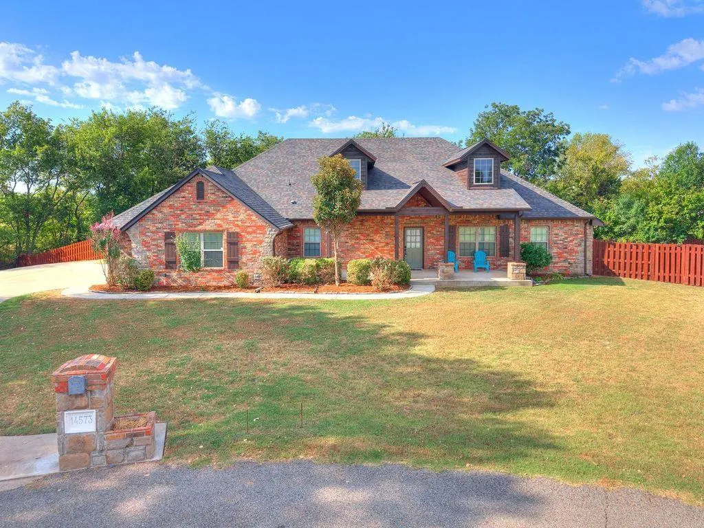 Photo 4 — 14573 Ashwood Court, Edmond, OK 73025