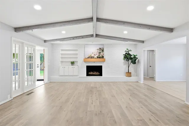 Photo 2 — 11817 W Edgemont Circle, Oklahoma City, OK 73162