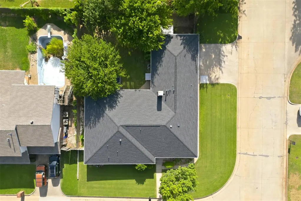 Photo 44 — 11817 W Edgemont Circle, Oklahoma City, OK 73162