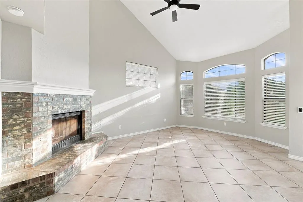 Photo 3 — 4004 Night Hawk Drive, Norman, OK 73072
