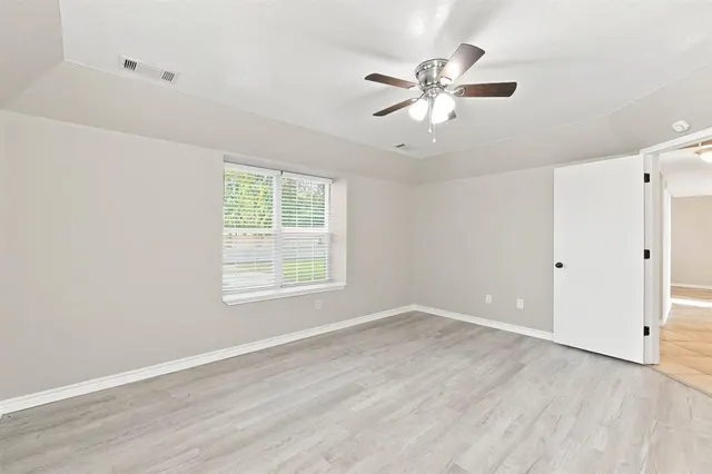 Photo 6 — 4004 Night Hawk Drive, Norman, OK 73072