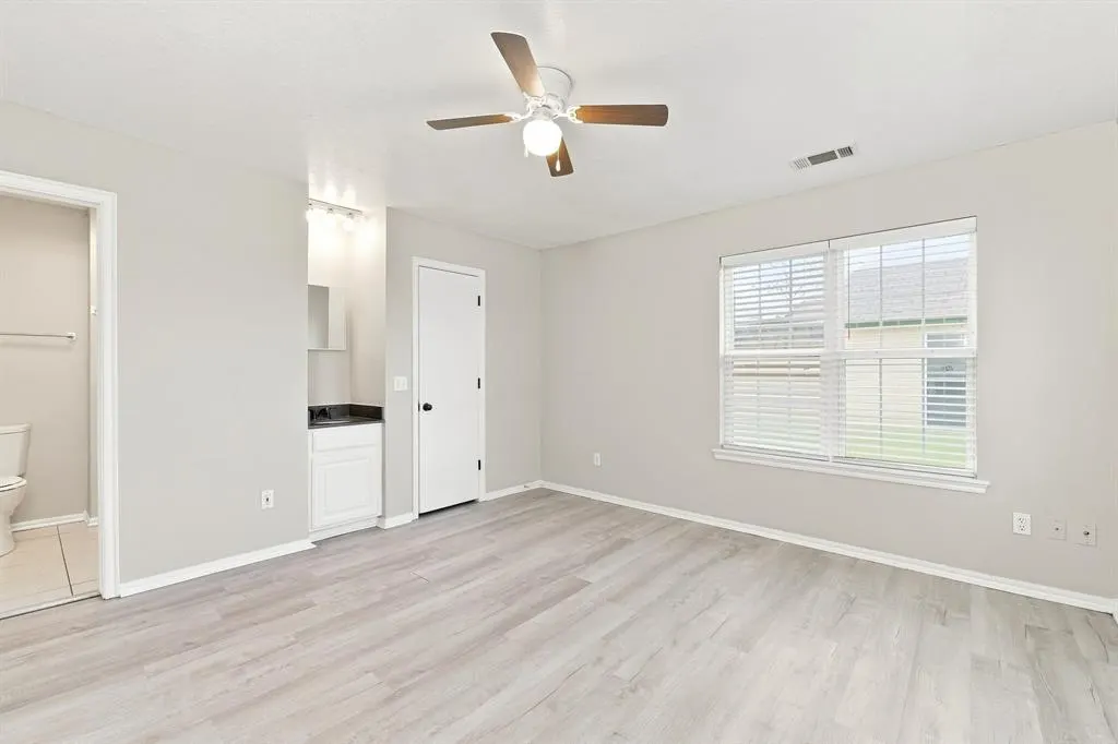 Photo 11 — 4004 Night Hawk Drive, Norman, OK 73072