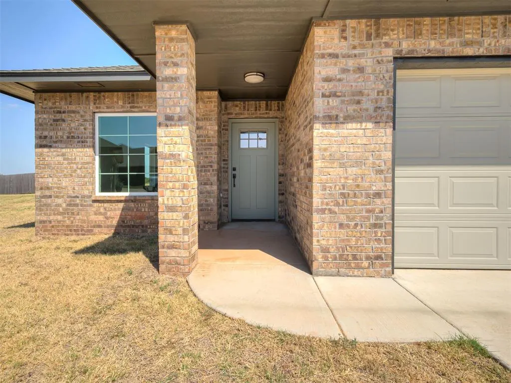 Photo 3 — 5113 Brooke Road, Tuttle, OK 73089