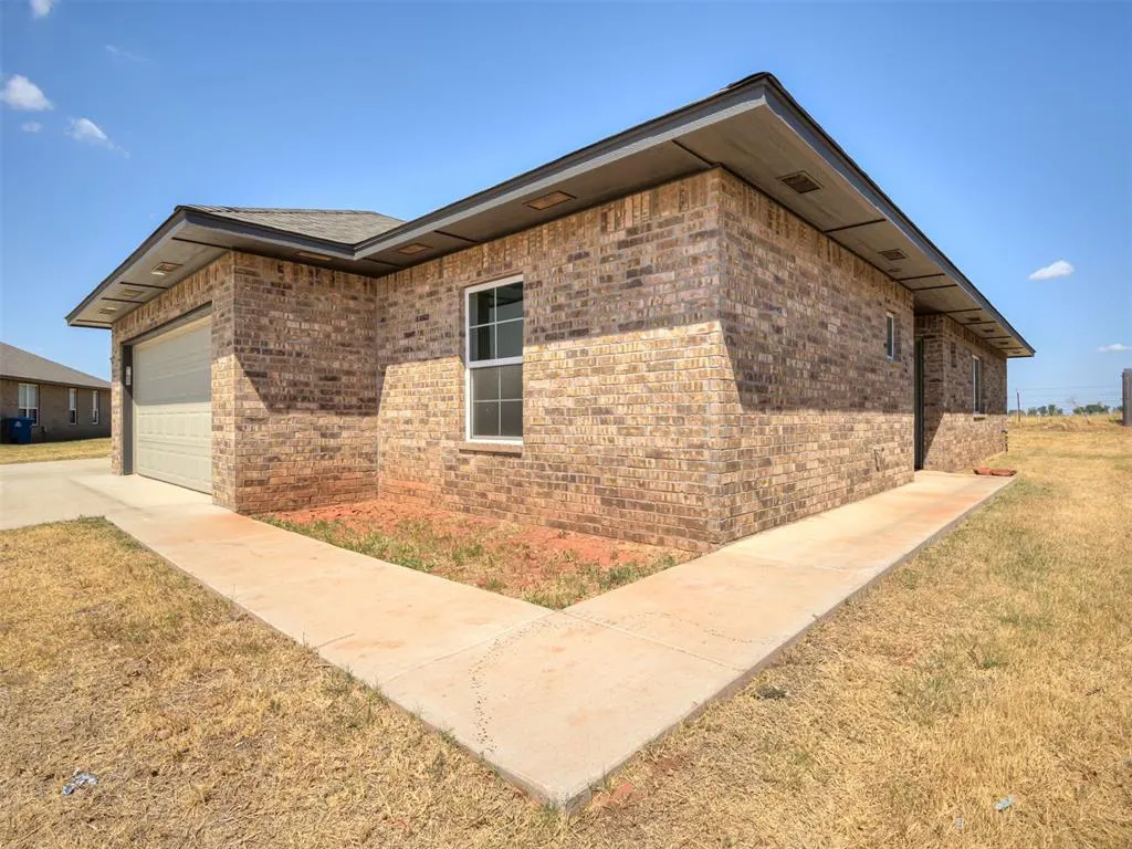 Photo 6 — 5113 Brooke Road, Tuttle, OK 73089