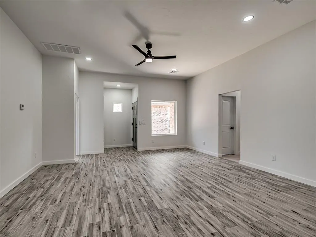 Photo 9 — 5113 Brooke Road, Tuttle, OK 73089