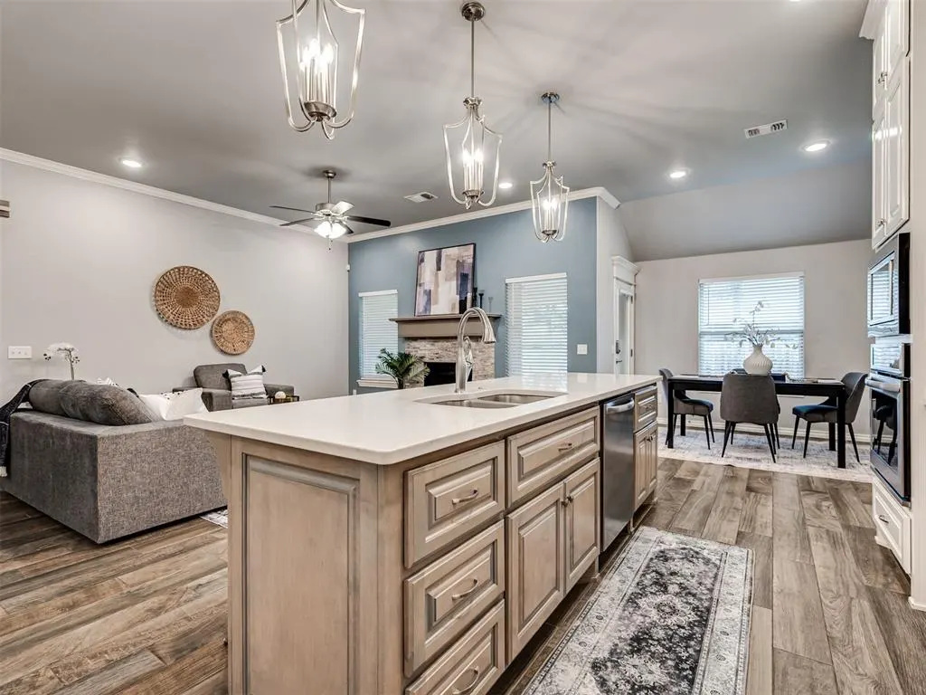 Photo 11 — 7933 Sweetgum Street, Edmond, OK 73034