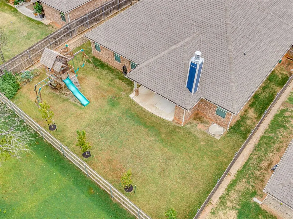 Photo 40 — 7933 Sweetgum Street, Edmond, OK 73034