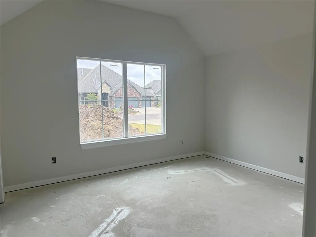 Photo 18 — 4009 Coronado Drive, Oklahoma City, OK 73160