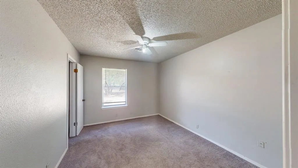 Photo 12 — 121 W Clegern Avenue, Edmond, OK 73003
