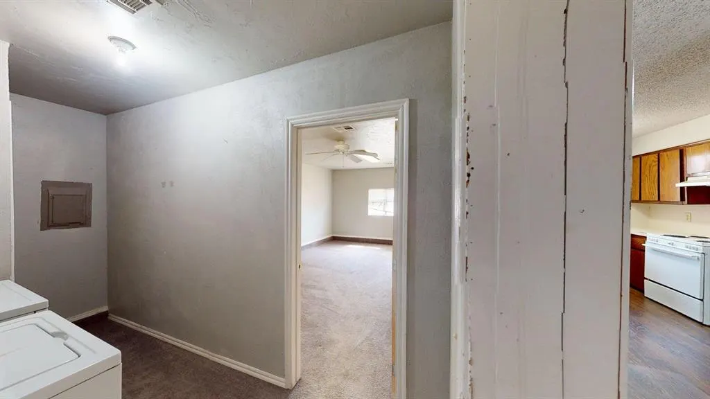 Photo 13 — 121 W Clegern Avenue, Edmond, OK 73003