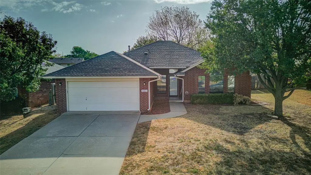 Front exterior — 437 Waterfront, Norman, OK 73071