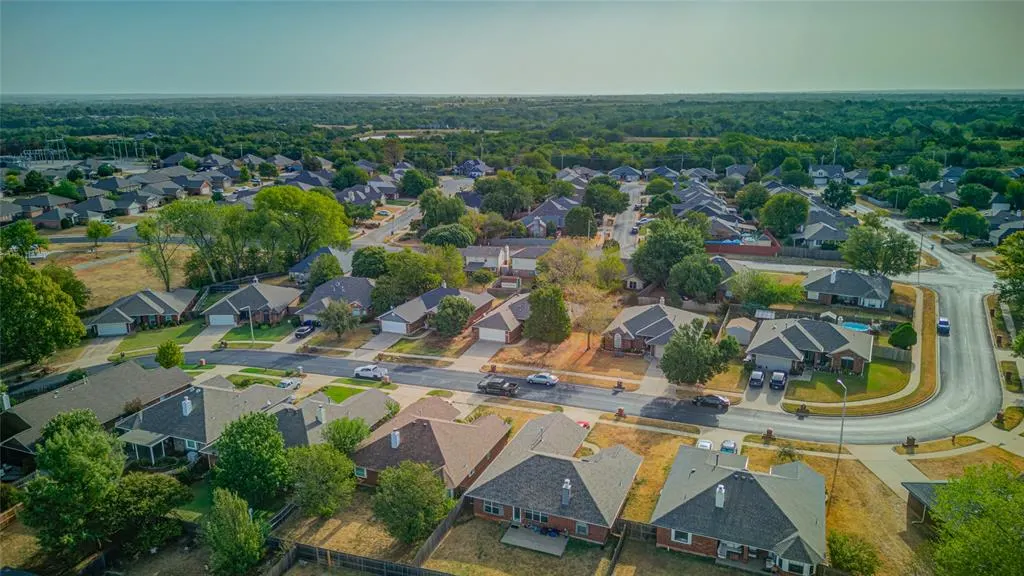Photo 5 — 437 Waterfront, Norman, OK 73071