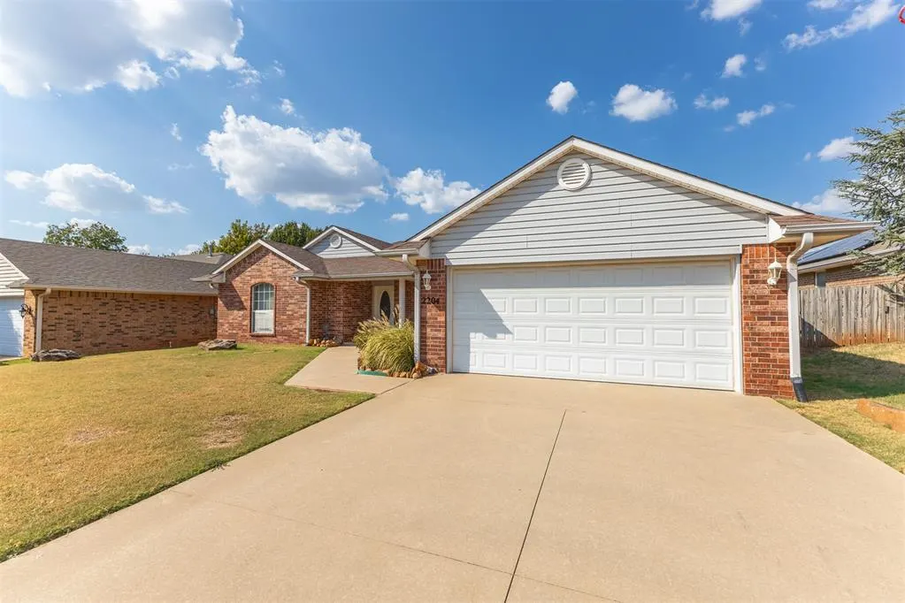 Photo 36 — 2204 Gray Dove Drive, Shawnee, OK 74804