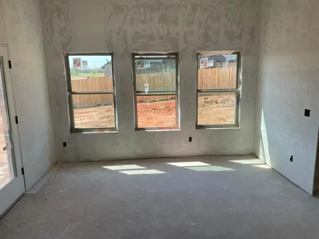 Photo 10 — 11520 NW 104th Street, Yukon, OK 73099