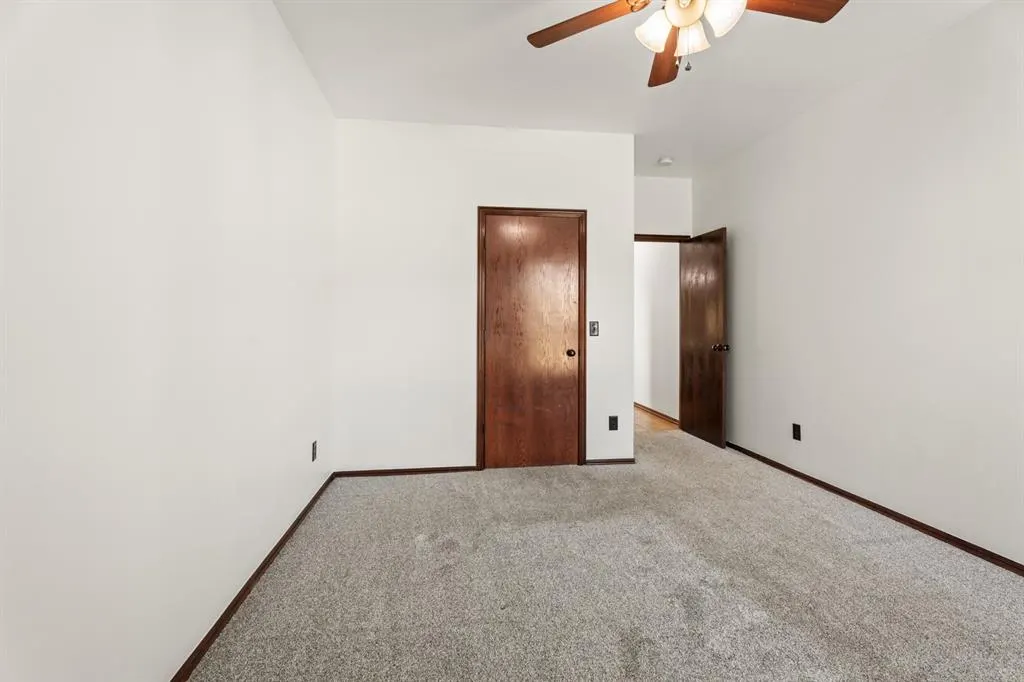 Photo 31 — 10925 NW 118th Street, Yukon, OK 73099