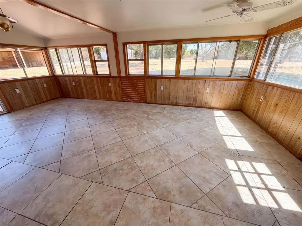 Photo 8 — 5320 Beverly Drive, Guthrie, OK 73044