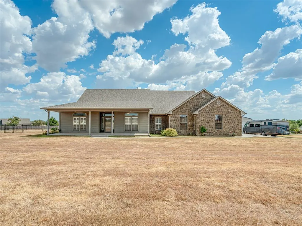 Photo 2 — 2280 County Road 1313, Blanchard, OK 73010