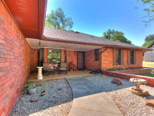 Photo 6 — 13 Northridge Road, Shawnee, OK 74804