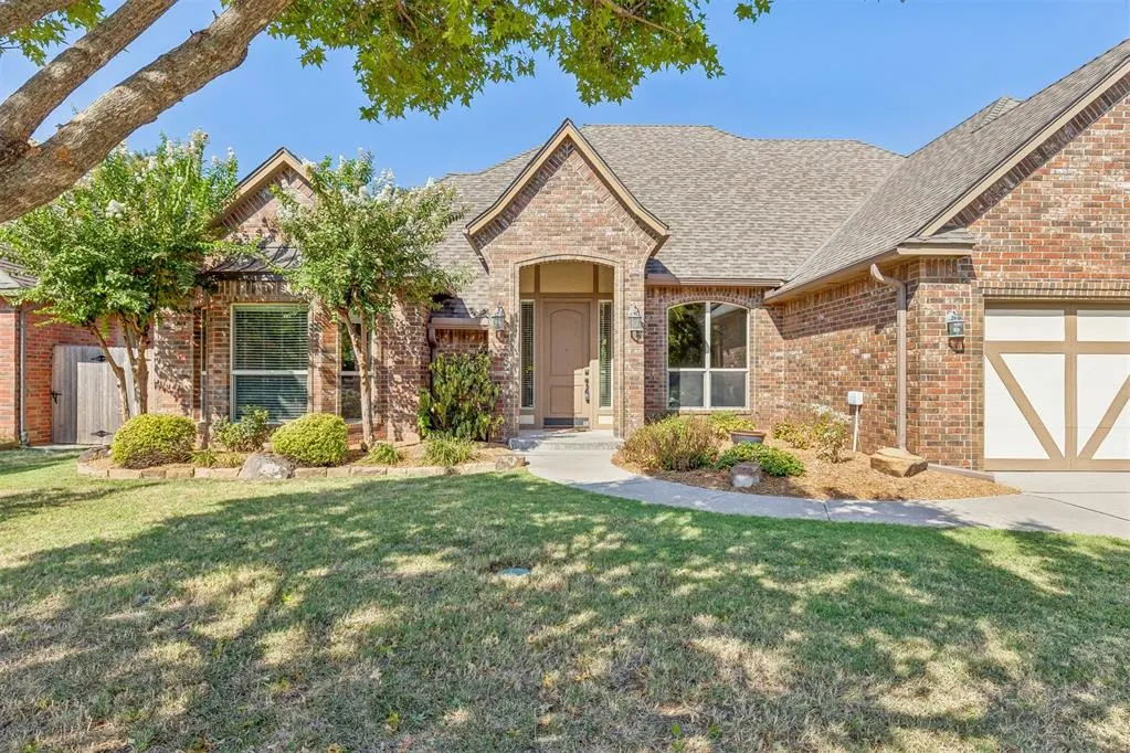 Front exterior — 2712 Belmont Drive, Norman, OK 73072