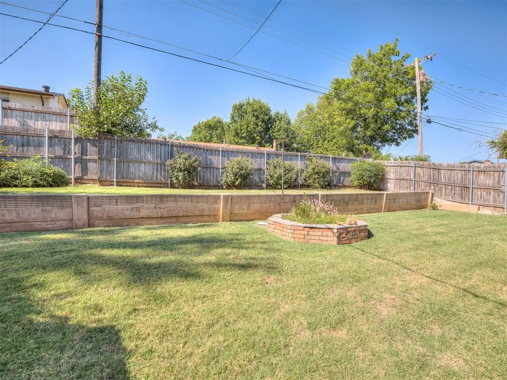 Photo 40 — 214 Tanglewood Drive, Yukon, OK 73099