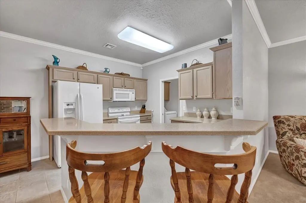 Photo 14 — 330 Woodcreek Road, Edmond, OK 73034