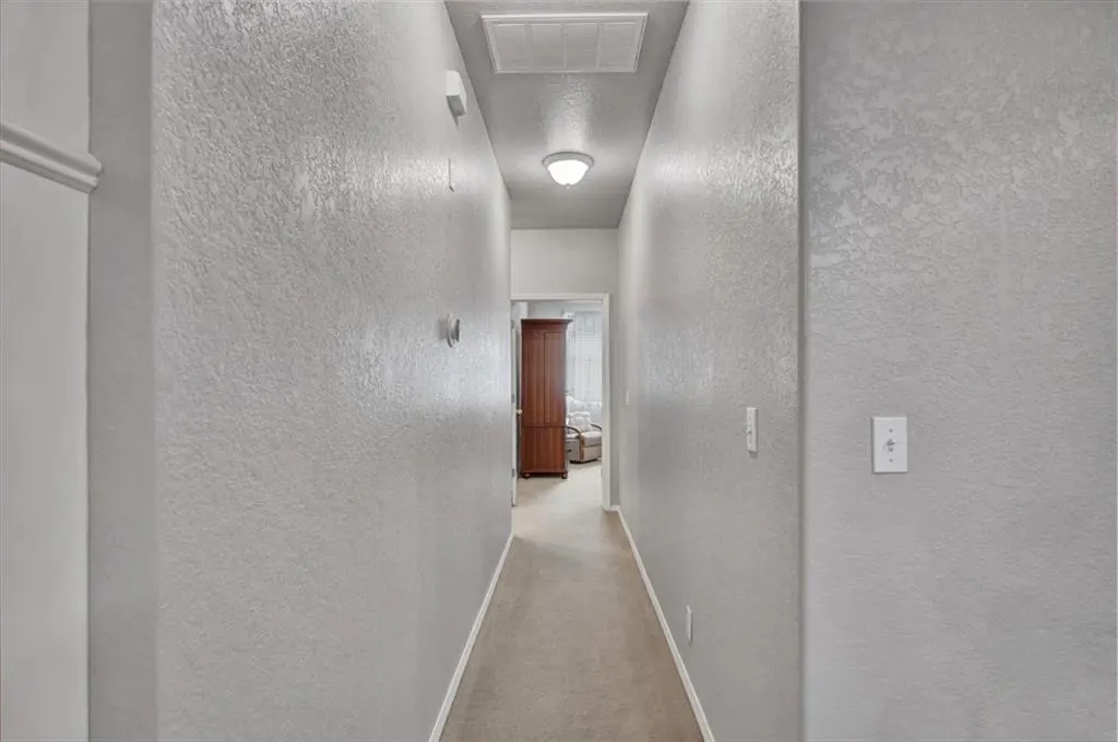 Photo 19 — 330 Woodcreek Road, Edmond, OK 73034